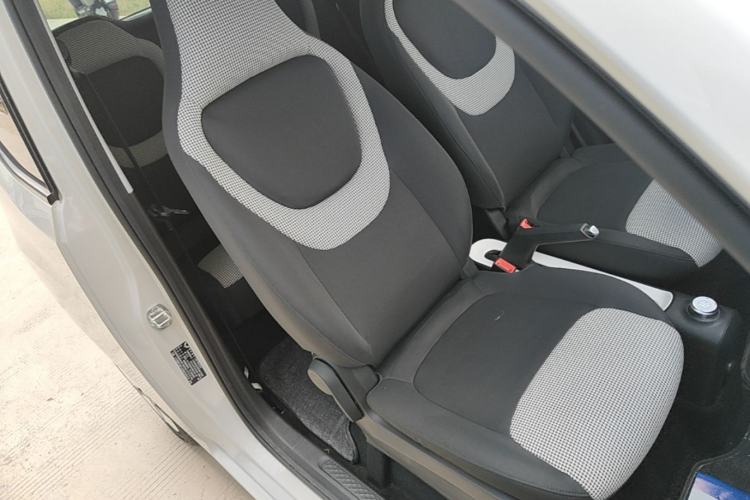 Used Wuling Hongguang MINIEV 2024 3rd Generation 215km Advanced Version Right Front Seat