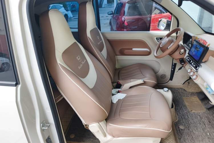 Used Wuling Hongguang MINIEV 2024 3rd Generation 215km Youth Edition Right Front Seat