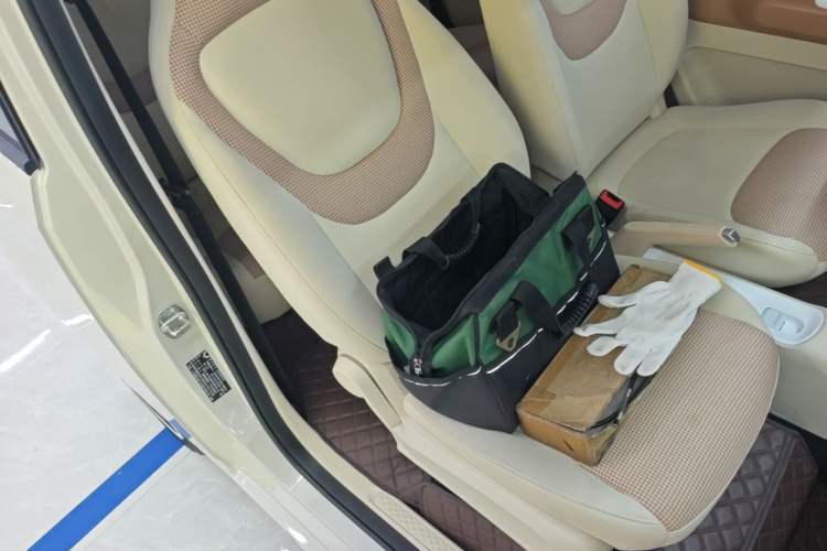 Used Wuling Hongguang MINIEV 2024 3rd Generation 215km Youth Edition Right Front Seat