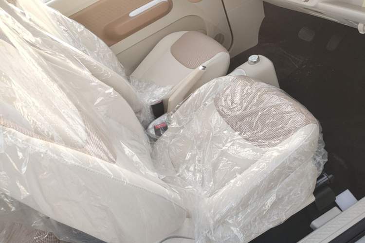 Used Wuling Hongguang MINIEV 2024 3rd Generation 215km Youth Edition Right Front Seat