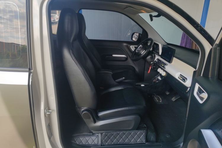 Used Wuling Hongguang MINIEV 2024 3rd Generation 215km Youth Edition Right Front Seat