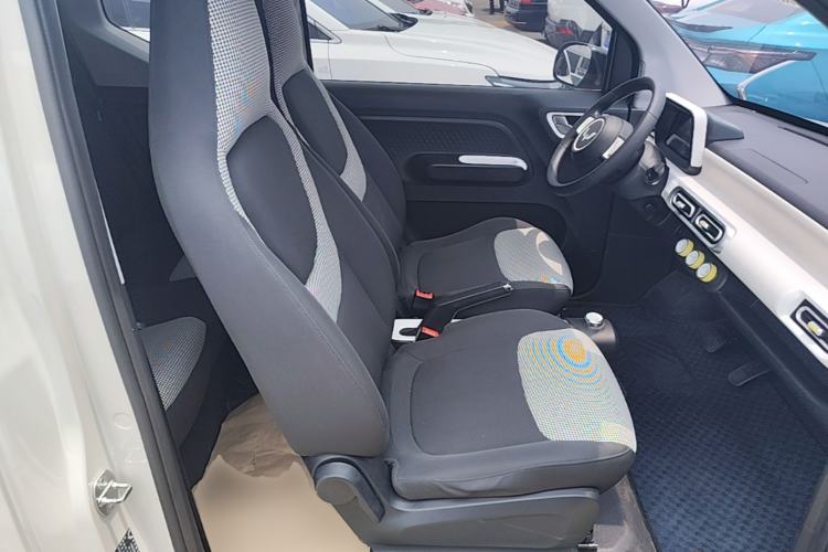 Used Wuling Hongguang MINIEV 2024 3rd Generation 215km Youth Edition Right Front Seat