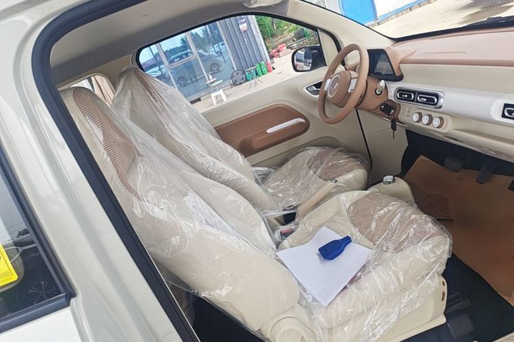 Used Wuling Hongguang MINIEV 2024 3rd Generation 215km Youth Edition Right Front Seat