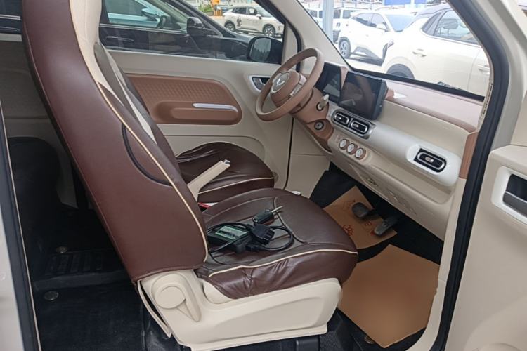 Used Wuling Hongguang MINIEV 2024 3rd Generation 215km Youth Edition Right Front Seat