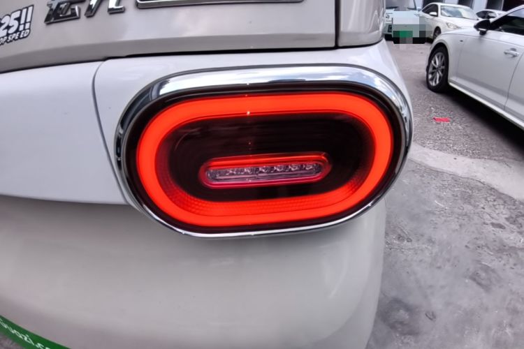 Used Wuling Hongguang MINIEV 2024 3rd Generation 215km Advanced Version Right Rear Taillight