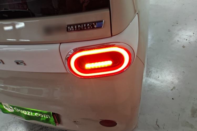 Used Wuling Hongguang MINIEV 2024 3rd Generation 215km Advanced Version Right Rear Taillight