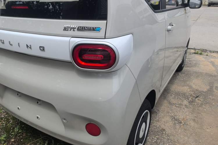 Used Wuling Hongguang MINIEV 2024 3rd Generation 215km Youth Edition Right Rear Taillight