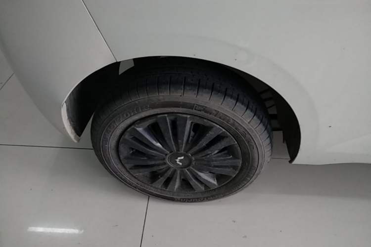 Used Wuling Hongguang MINIEV 2024 3rd Generation 215km Advanced Version Right Rear Wheel Hub