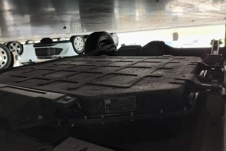 Used Wuling Hongguang MINIEV 2024 3rd Generation 215km Youth Edition Right Side Sill