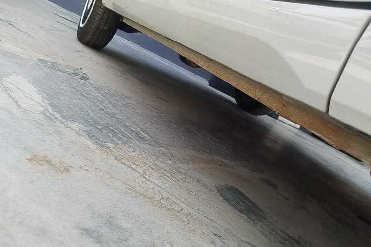 Used Wuling Hongguang MINIEV 2024 3rd Generation 215km Youth Edition Right Side Sill
