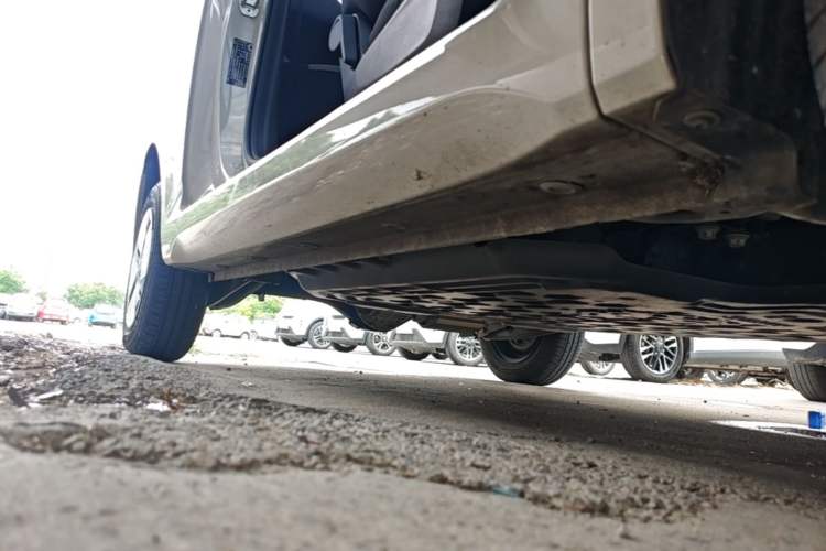 Used Wuling Hongguang MINIEV 2024 3rd Generation 215km Advanced Version Right Side Sill