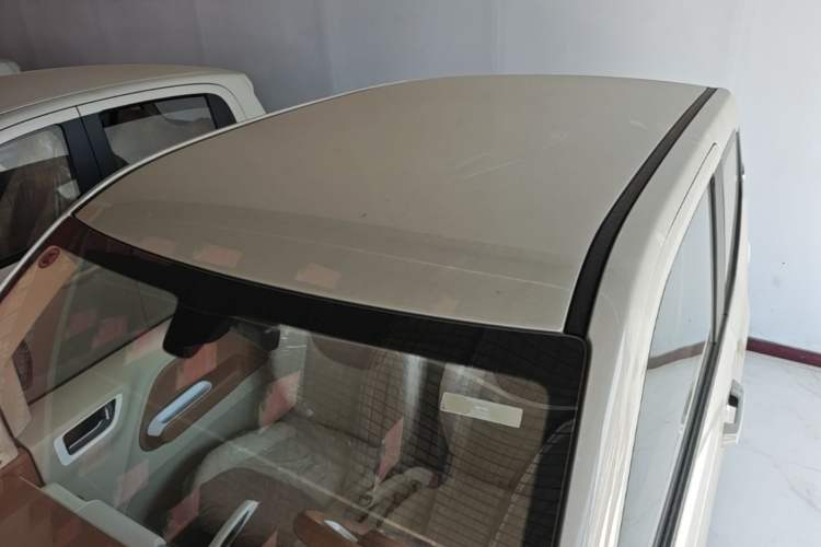 Used Wuling Hongguang MINIEV 2024 3rd Generation 215km Youth Edition Roof