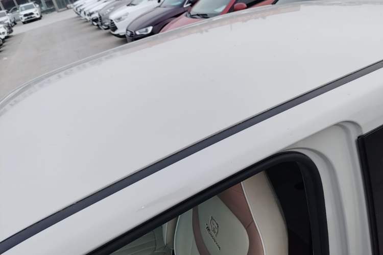 Used Wuling Hongguang MINIEV 2024 3rd Generation 215km Youth Edition Roof