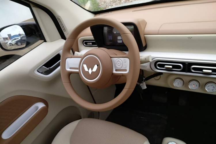 Used Wuling Hongguang MINIEV 2024 3rd Generation 215km Youth Edition Steering Wheel