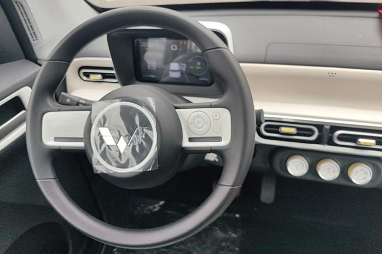 Used Wuling Hongguang MINIEV 2024 3rd Generation 215km Youth Edition Steering Wheel