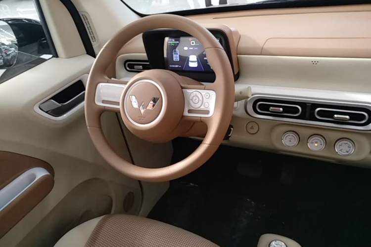 Used Wuling Hongguang MINIEV 2024 3rd Generation 215km Youth Edition Steering Wheel