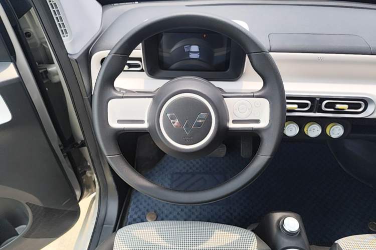 Used Wuling Hongguang MINIEV 2024 3rd Generation 215km Youth Edition Steering Wheel