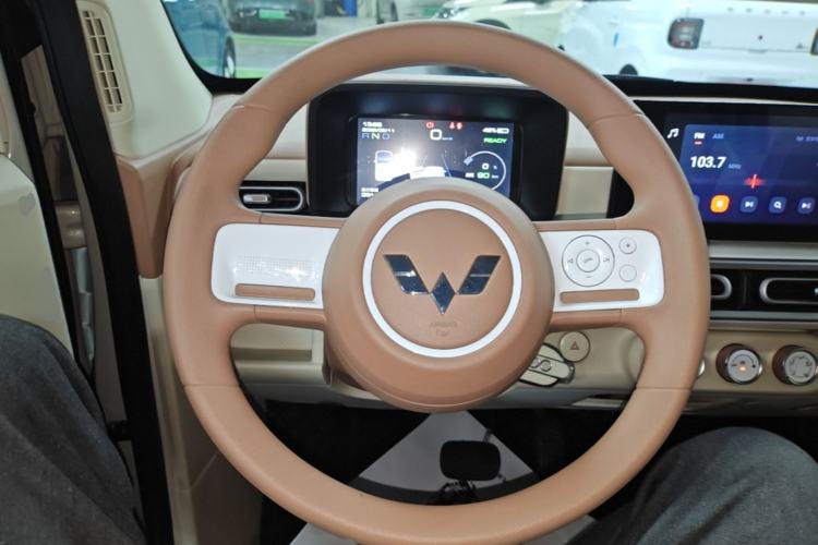 Used Wuling Hongguang MINIEV 2024 3rd Generation 215km Advanced Version Steering Wheel