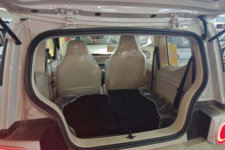 Used Wuling Hongguang MINIEV 2024 3rd Generation 215km Youth Edition Trunk