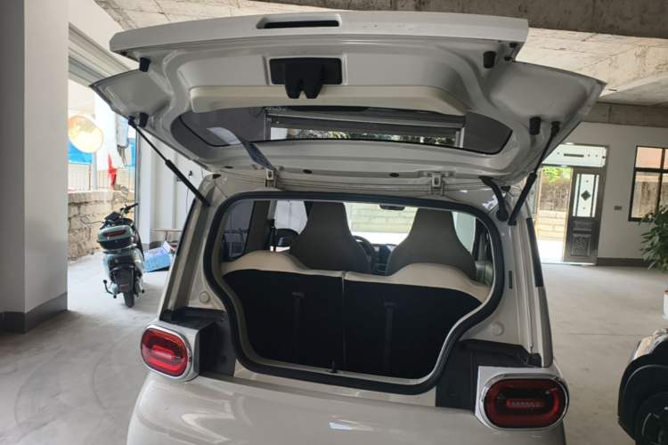 Used Wuling Hongguang MINIEV 2024 3rd Generation 215km Advanced Version Trunk