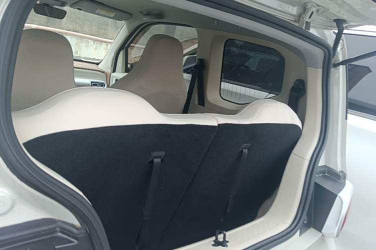 Used Wuling Hongguang MINIEV 2024 3rd Generation 215km Youth Edition Trunk