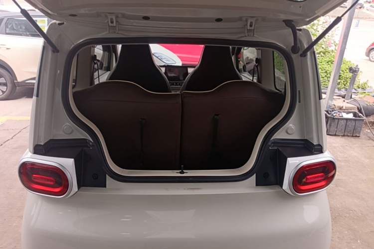 Used Wuling Hongguang MINIEV 2024 3rd Generation 215km Youth Edition Trunk
