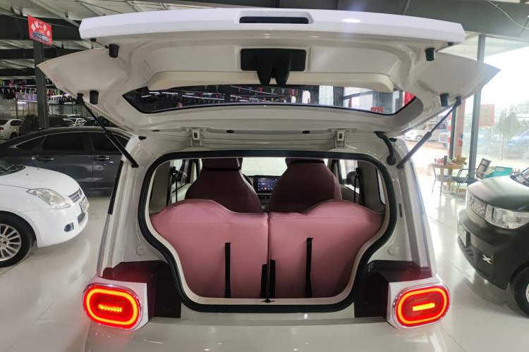 Used Wuling Hongguang MINIEV 2024 3rd Generation 215km Advanced Version Trunk