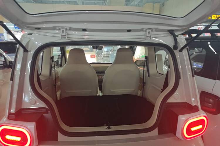 Used Wuling Hongguang MINIEV 2024 3rd Generation 215km Youth Edition Trunk