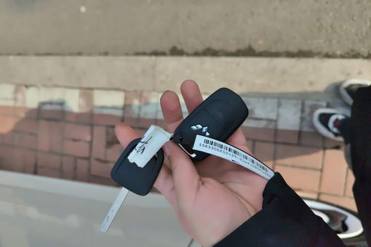 Used Wuling Hongguang MINIEV 2024 3rd Generation 215km Youth Edition Vehicle Key
