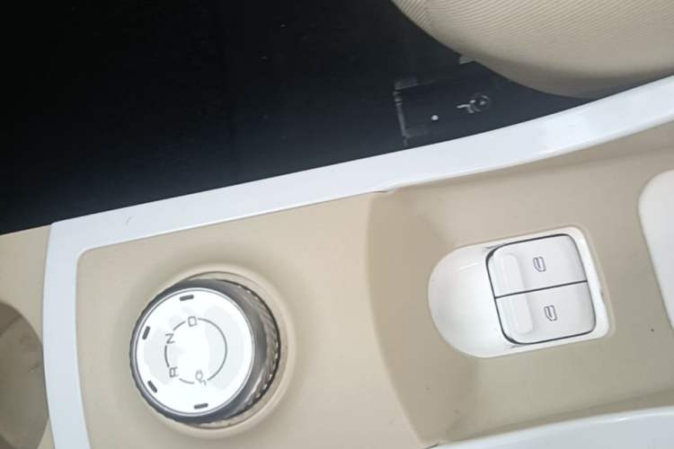 Used Wuling Hongguang MINIEV 2024 3rd Generation 215km Youth Edition Vehicle Key