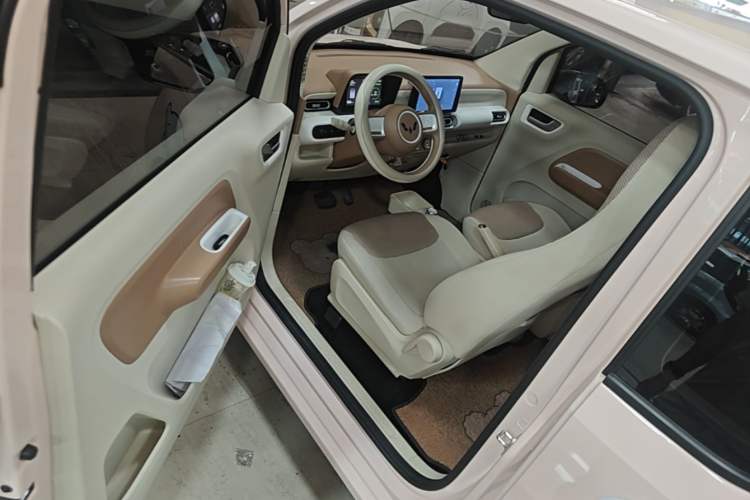 Used Wuling Hongguang MINIEV 2024 3rd Generation 215km Youth Edition Driver Seat