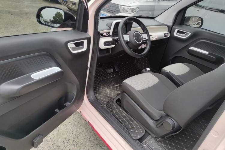 Used Wuling Hongguang MINIEV 2024 3rd Generation 215km Youth Edition Driver Seat