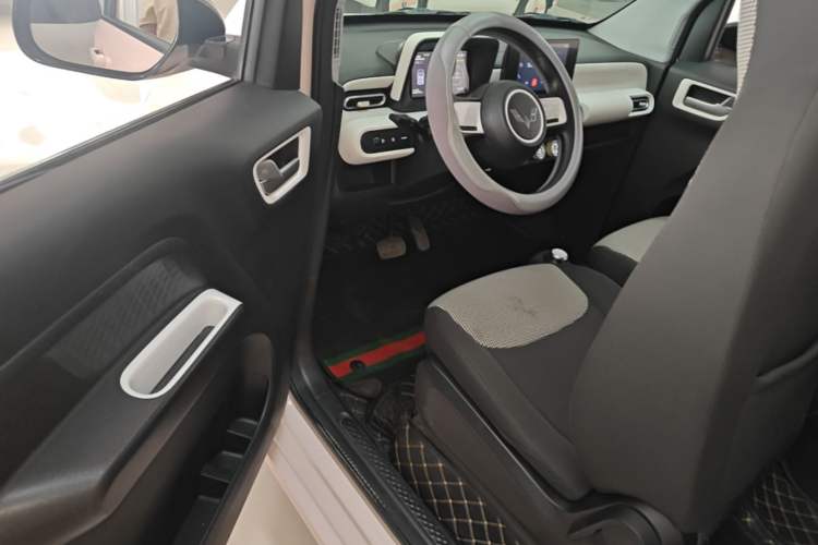 Used Wuling Hongguang MINIEV 2024 3rd Generation 215km Advanced Version Driver Seat