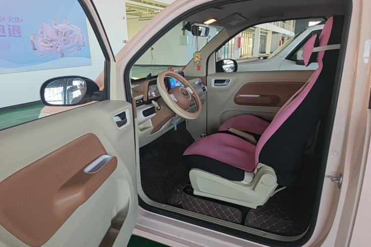 Used Wuling Hongguang MINIEV 2024 3rd Generation 215km Youth Edition Driver Seat