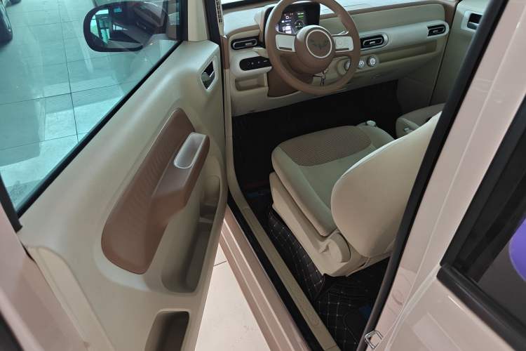 Used Wuling Hongguang MINIEV 2024 3rd Generation 215km Youth Edition Driver Seat