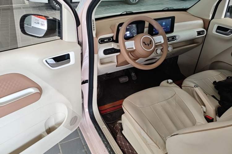 Used Wuling Hongguang MINIEV 2024 3rd Generation 215km Advanced Version Driver Seat