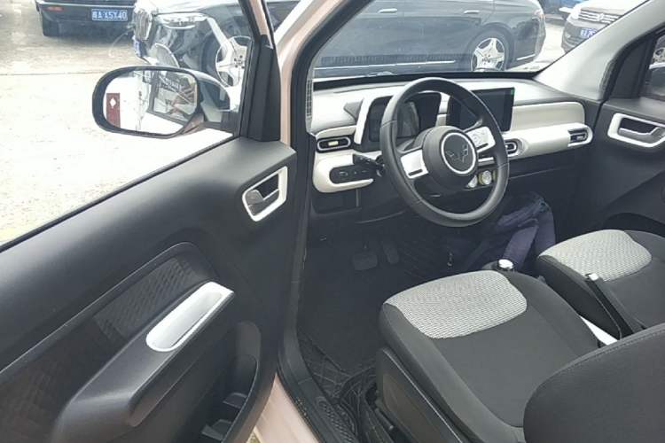 Used Wuling Hongguang MINIEV 2024 3rd Generation 215km Advanced Version Driver Seat