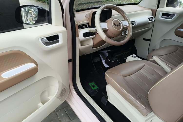 Used Wuling Hongguang MINIEV 2024 3rd Generation 215km Youth Edition Driver Seat