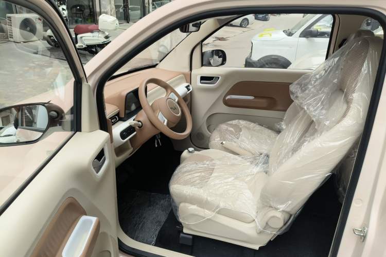 Used Wuling Hongguang MINIEV 2024 3rd Generation 215km Youth Edition Driver Seat