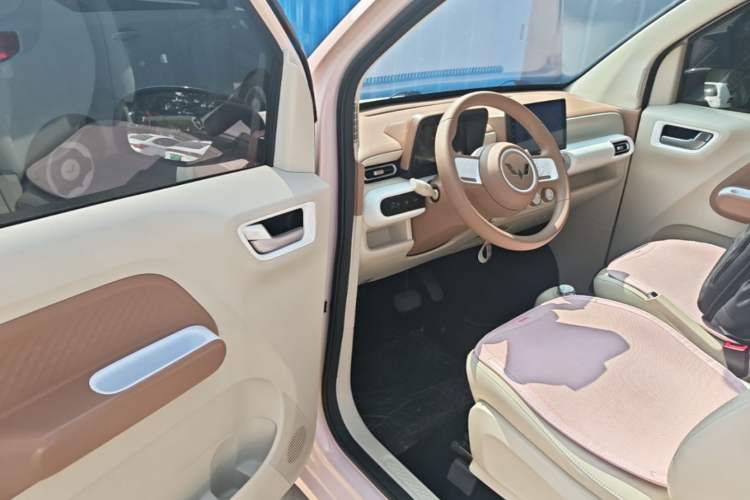 Used Wuling Hongguang MINIEV 2024 3rd Generation 215km Youth Edition Driver Seat