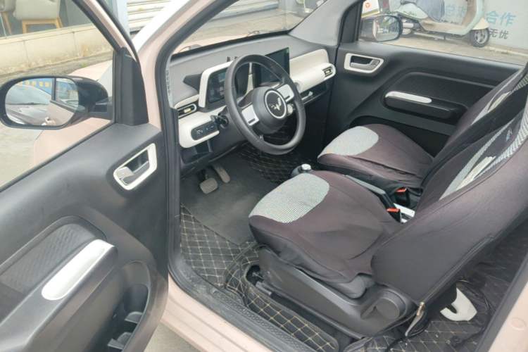Used Wuling Hongguang MINIEV 2024 3rd Generation 215km Advanced Version Driver Seat