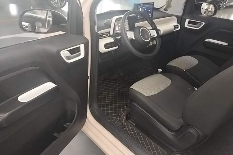 Used Wuling Hongguang MINIEV 2024 3rd Generation 215km Youth Edition Driver Seat