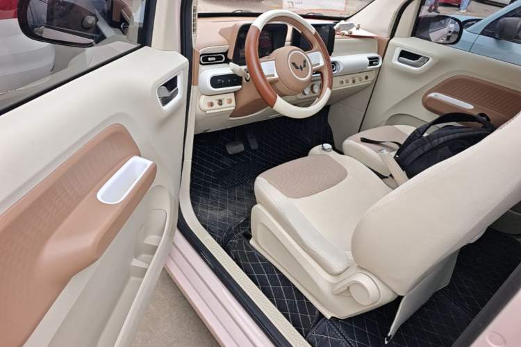 Used Wuling Hongguang MINIEV 2024 3rd Generation 215km Advanced Version Driver Seat