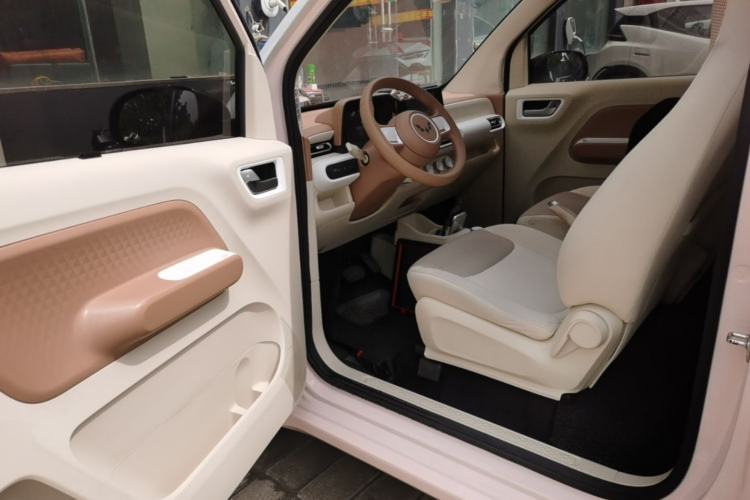 Used Wuling Hongguang MINIEV 2024 3rd Generation 215km Advanced Version Driver Seat