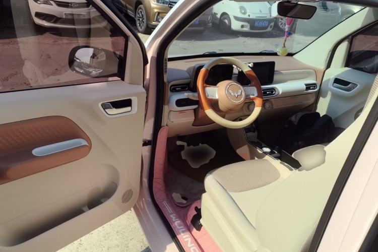 Used Wuling Hongguang MINIEV 2024 3rd Generation 215km Advanced Version Driver Seat