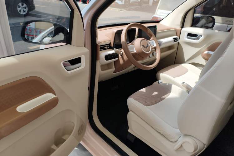 Used Wuling Hongguang MINIEV 2024 3rd Generation 215km Advanced Version Driver Seat