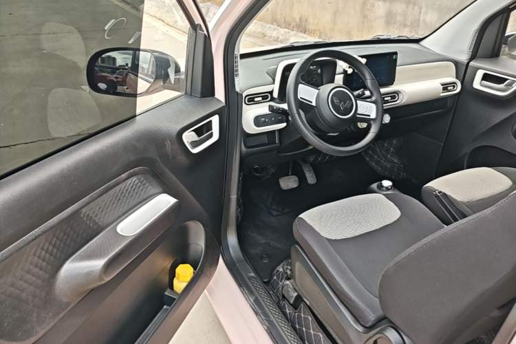 Used Wuling Hongguang MINIEV 2024 3rd Generation 215km Advanced Version Driver Seat
