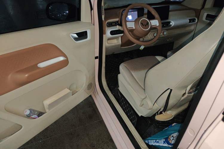 Used Wuling Hongguang MINIEV 2024 3rd Generation 215km Advanced Version Driver Seat