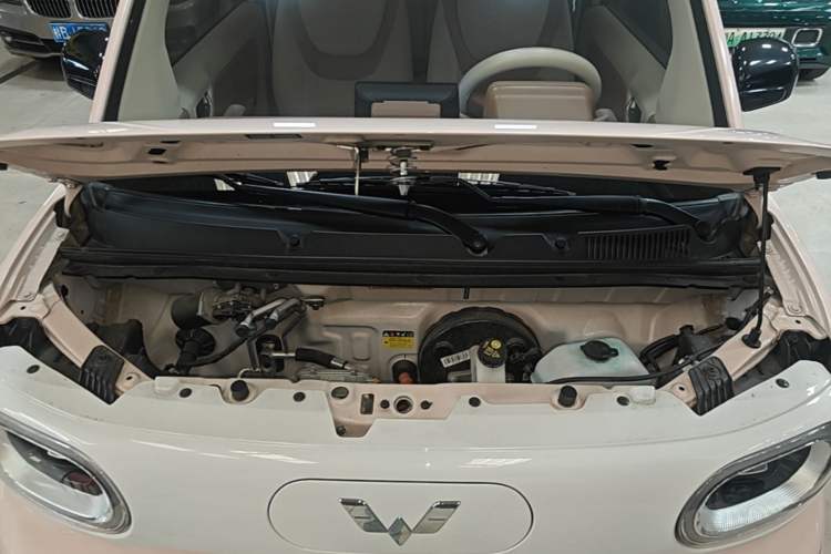 Used Wuling Hongguang MINIEV 2024 3rd Generation 215km Youth Edition Engine Bay