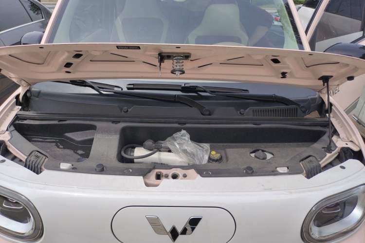 Used Wuling Hongguang MINIEV 2024 3rd Generation 215km Youth Edition Engine Bay